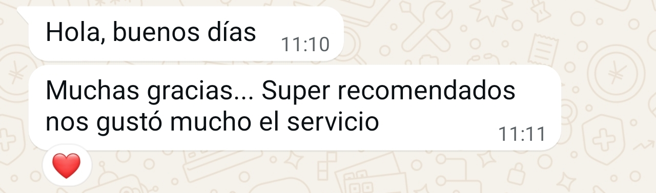 Captura de dos mensajes que agradecen y recomiendan el servicio